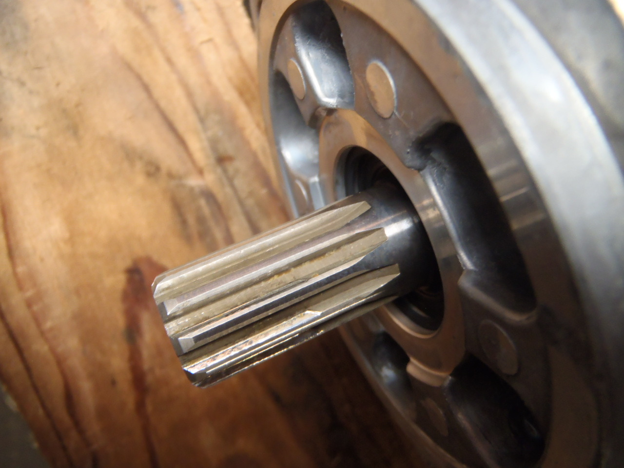 Zexel 9218031 - Steering pump for Construction machinery: picture 2 Zexel 9218031 - Steering pump for Construction machinery: picture 2