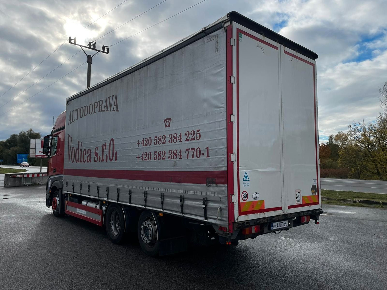 Mercedes-Benz Actros 2545 - Curtainsider truck: picture 4 Mercedes-Benz Actros 2545 - Curtainsider truck: picture 4