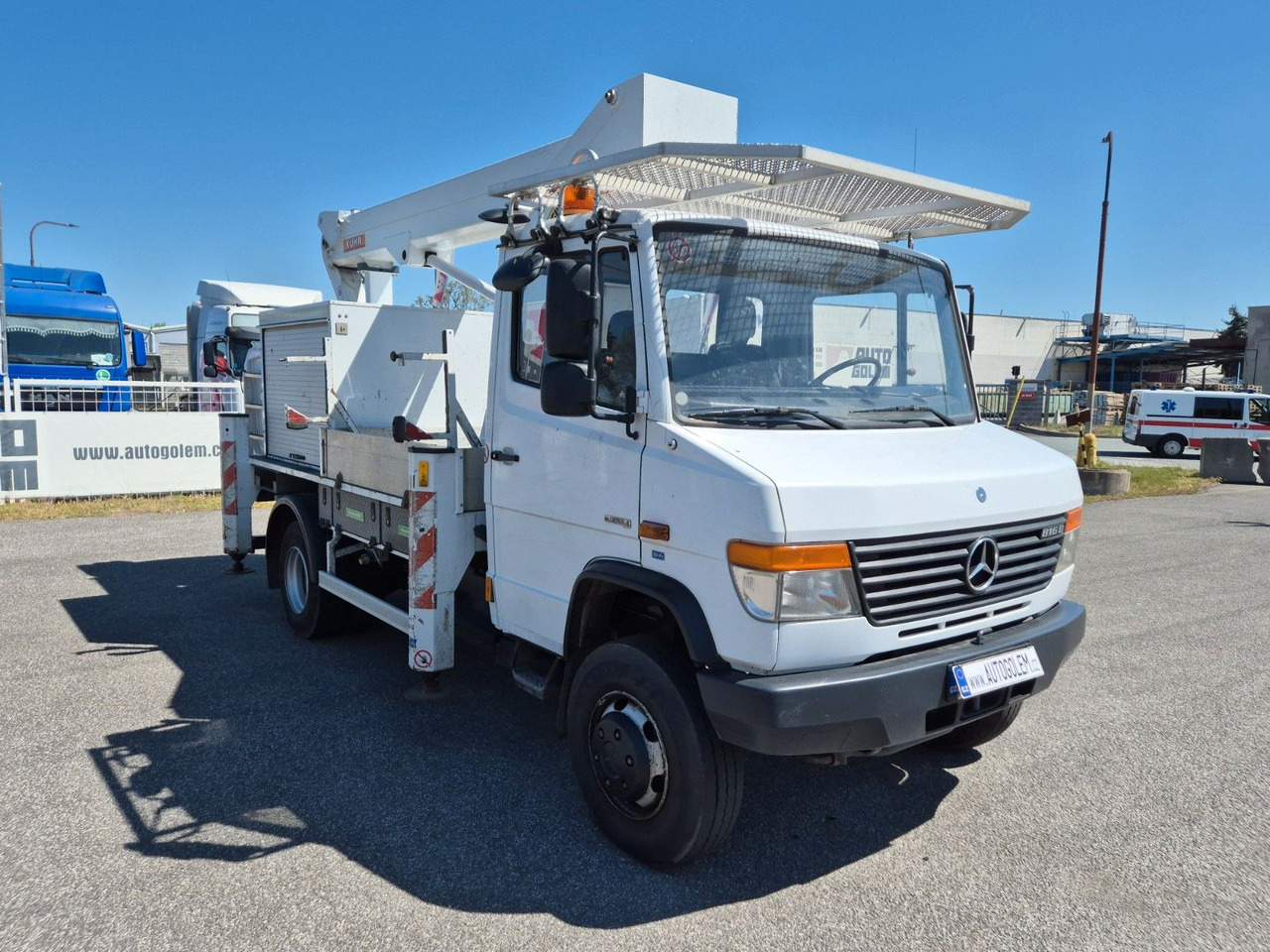 Palfinger TKA 16 - Mercedes-Benz Vario 816 D - Truck mounted aerial platform: picture 2 Palfinger TKA 16 - Mercedes-Benz Vario 816 D - Truck mounted aerial platform: picture 2