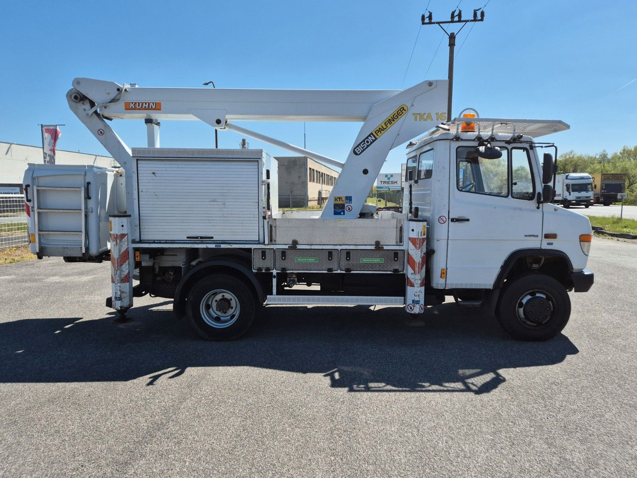 Palfinger TKA 16 - Mercedes-Benz Vario 816 D - Truck mounted aerial platform: picture 3 Palfinger TKA 16 - Mercedes-Benz Vario 816 D - Truck mounted aerial platform: picture 3