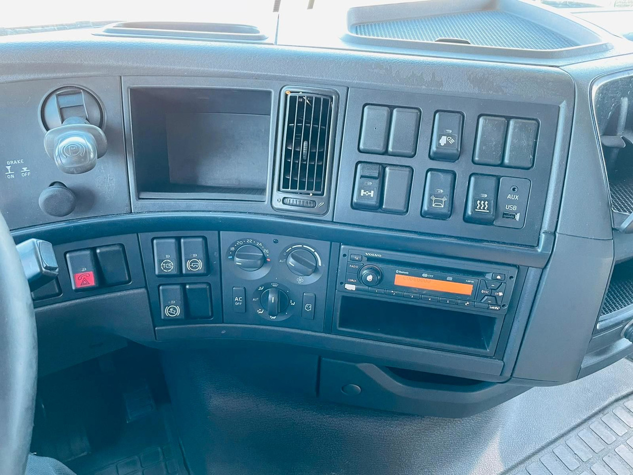 Tractor unit Volvo FH13 420 MEGA: picture 10