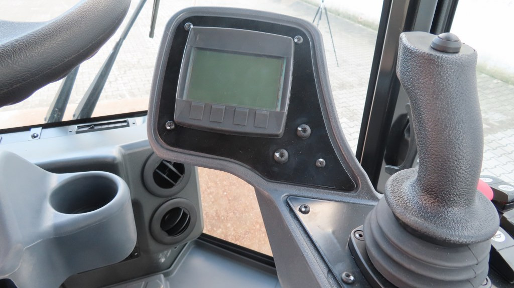 Compactor Caterpillar CS13: picture 18