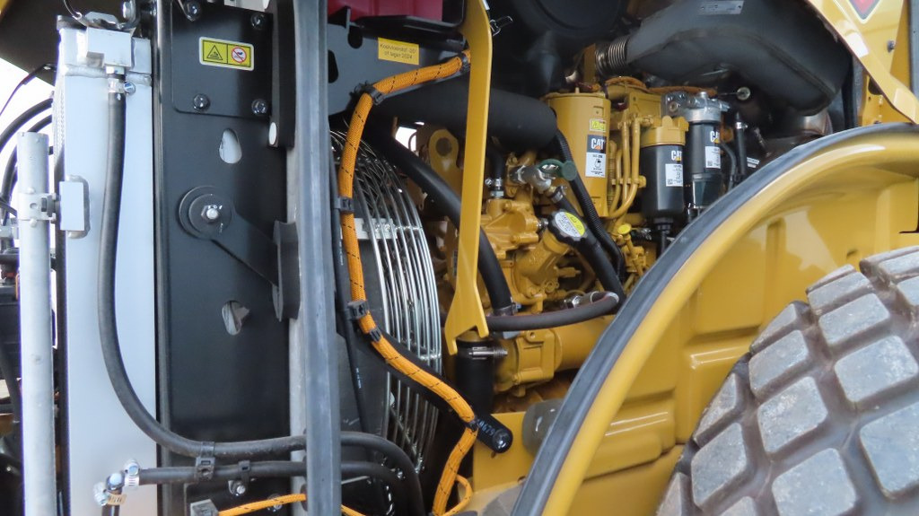 Compactor Caterpillar CS13: picture 9