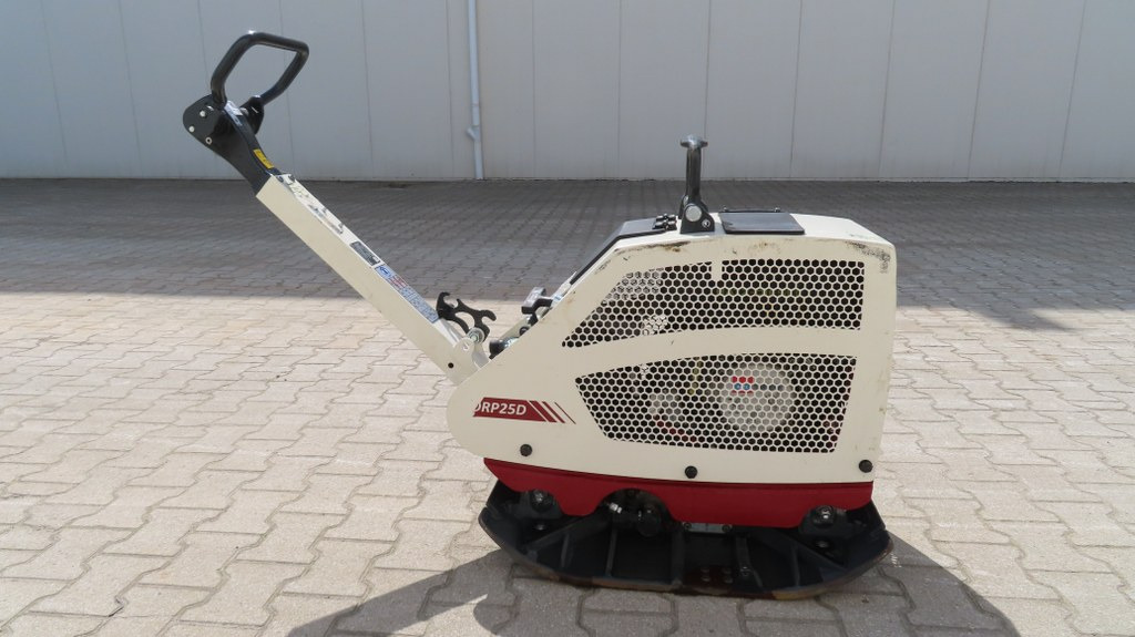 Dynapac DRP 25 D - Vibratory plate: picture 1 Dynapac DRP 25 D - Vibratory plate: picture 1