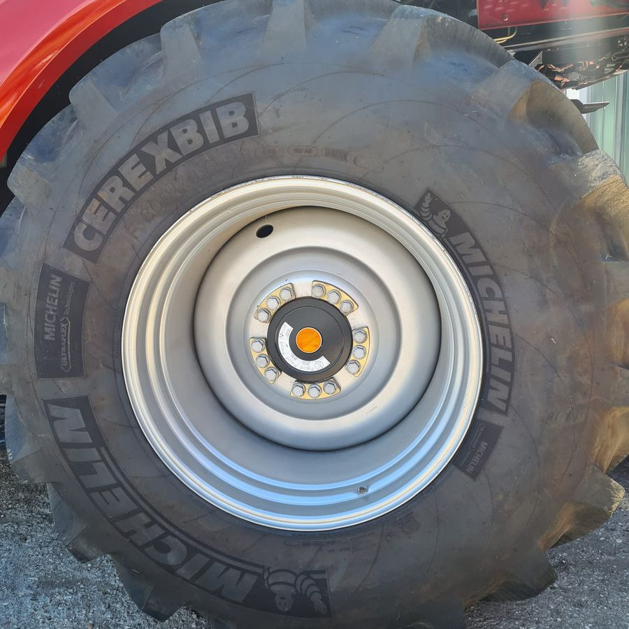 Michelin 800/70R38 - Wheel and tire package: picture 1 Michelin 800/70R38 - Wheel and tire package: picture 1