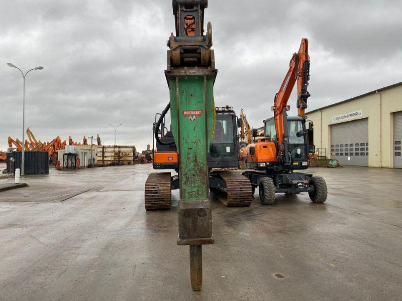 Montabert XL 1900 - Hydraulic hammer: picture 4 Montabert XL 1900 - Hydraulic hammer: picture 4
