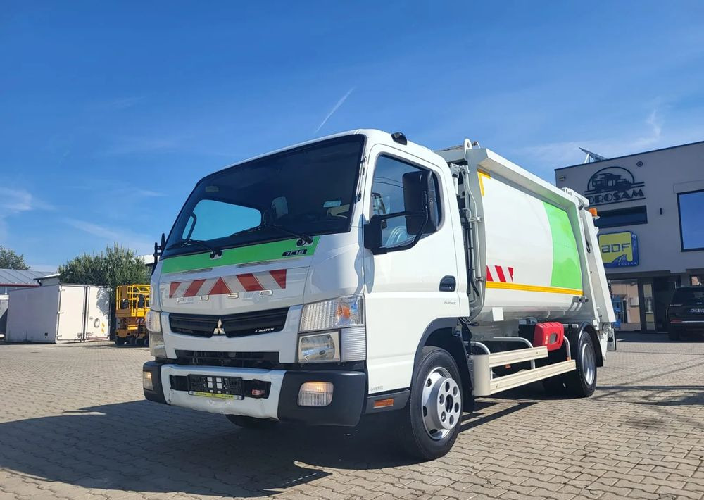 Mitsubishi Fuso Canter - Garbage truck: picture 1 Mitsubishi Fuso Canter - Garbage truck: picture 1