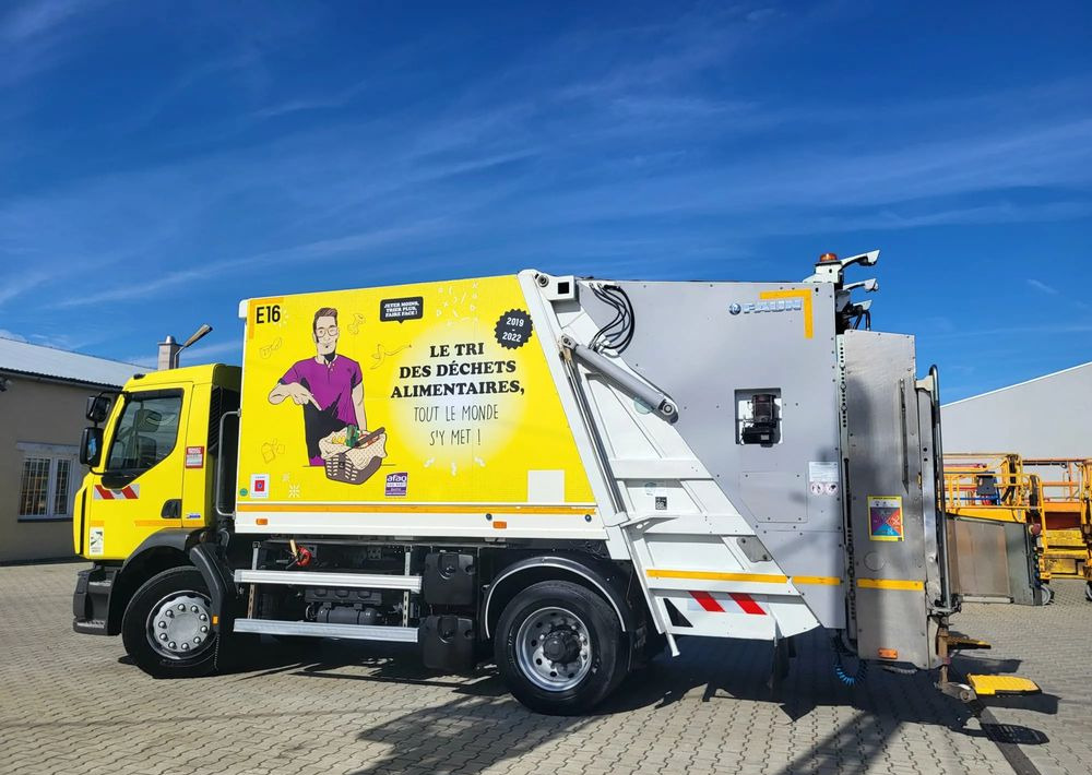 Renault D19 EURO 6 - Garbage truck: picture 3 Renault D19 EURO 6 - Garbage truck: picture 3
