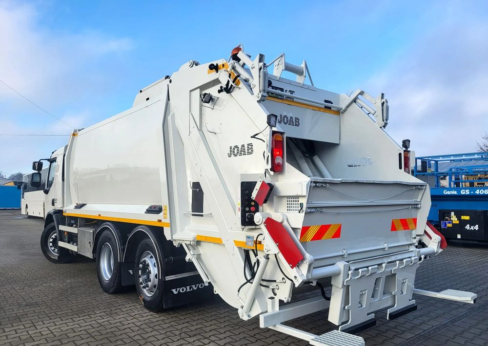 Volvo FE 320 - Garbage truck: picture 4 Volvo FE 320 - Garbage truck: picture 4