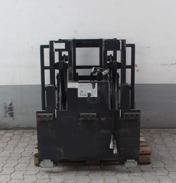 DURWEN Ballenabschieber AS 25 - Attachment for Material handling equipment: picture 1 DURWEN Ballenabschieber AS 25 - Attachment for Material handling equipment: picture 1