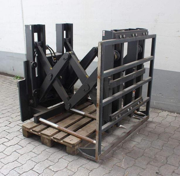 DURWEN Ballenabschieber AS 25 - Attachment for Material handling equipment: picture 3 DURWEN Ballenabschieber AS 25 - Attachment for Material handling equipment: picture 3