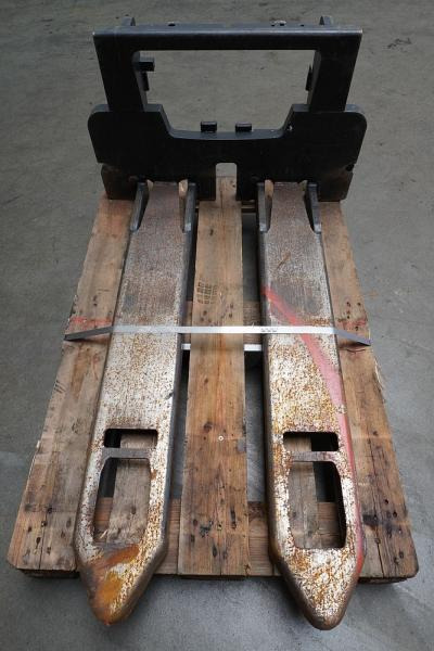 LINDE Hubgerüst - Attachment for Material handling equipment: picture 3 LINDE Hubgerüst - Attachment for Material handling equipment: picture 3
