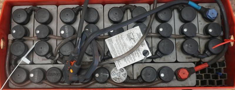 HAWKER 24 Volt 3 PzB 225 Ah - Battery for Material handling equipment: picture 3 HAWKER 24 Volt 3 PzB 225 Ah - Battery for Material handling equipment: picture 3