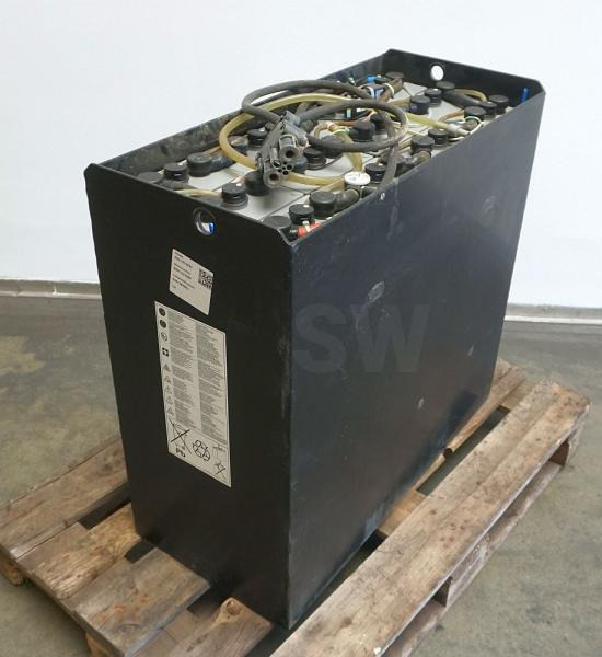 HAWKER 24 Volt 6 PzS 930 Ah - Battery for Material handling equipment: picture 1 HAWKER 24 Volt 6 PzS 930 Ah - Battery for Material handling equipment: picture 1
