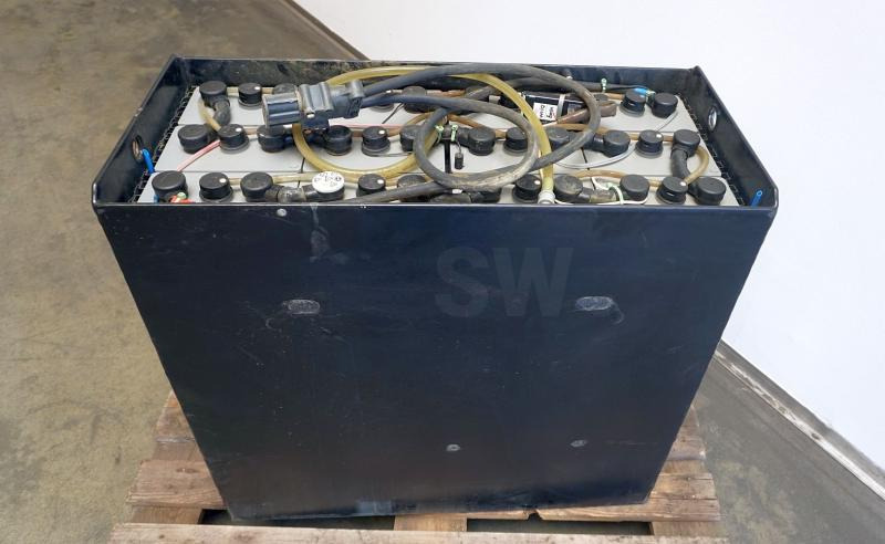 HAWKER 24 Volt 6 PzS 930 Ah - Battery for Material handling equipment: picture 2 HAWKER 24 Volt 6 PzS 930 Ah - Battery for Material handling equipment: picture 2