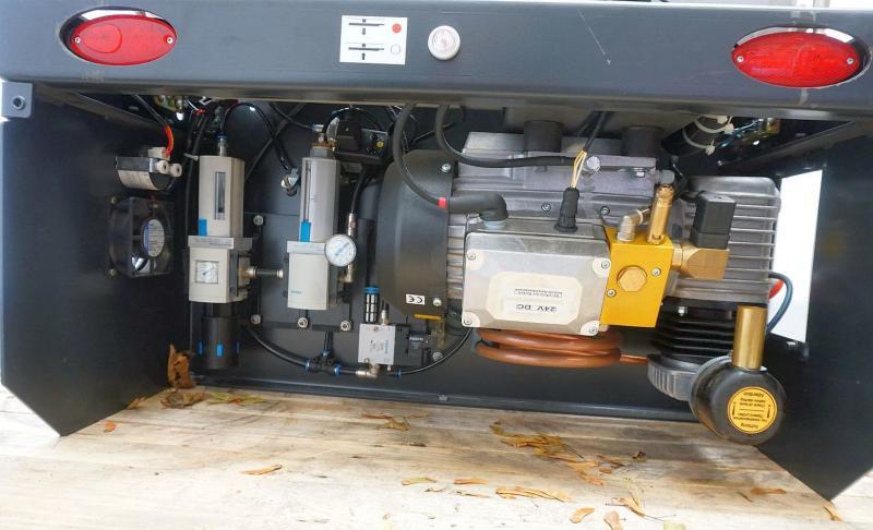 LINDE Kompressor für Druckluftbremsanlage Linde P 80 - Air brake compressor for Tow tractor: picture 3 LINDE Kompressor für Druckluftbremsanlage Linde P 80 - Air brake compressor for Tow tractor: picture 3