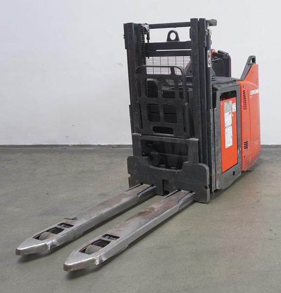 Linde D 14 SP 133 - Stacker: picture 2 Linde D 14 SP 133 - Stacker: picture 2