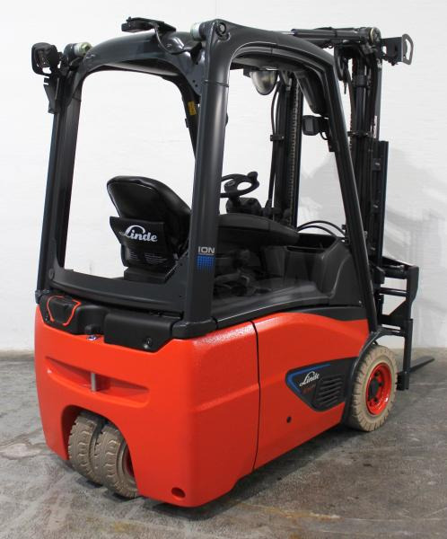 Linde E 14 EVO 386-02 - Electric forklift: picture 3 Linde E 14 EVO 386-02 - Electric forklift: picture 3