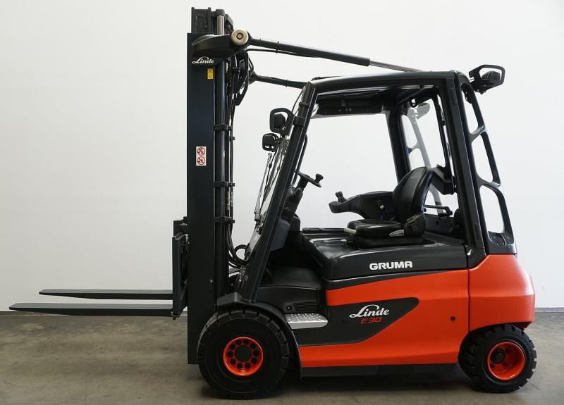 Linde E 30 387 - Electric forklift: picture 4 Linde E 30 387 - Electric forklift: picture 4