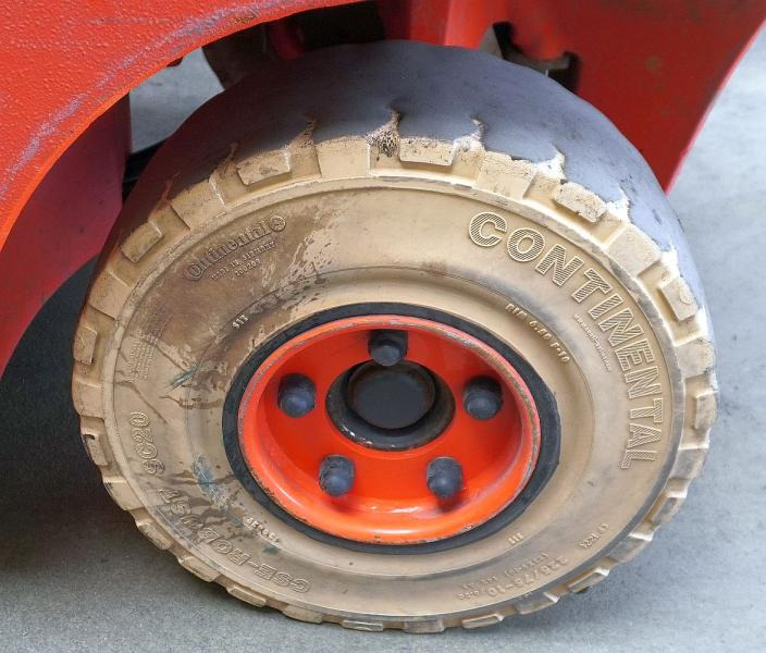 LPG forklift Linde H 25 T EVO 392-02: picture 6