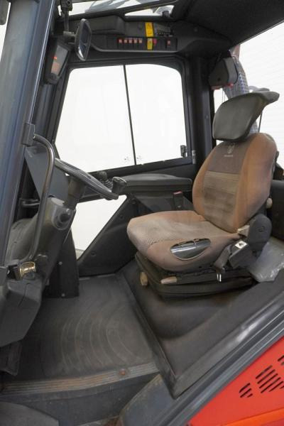 Linde H 35 D 393 - Diesel forklift: picture 3 Linde H 35 D 393 - Diesel forklift: picture 3