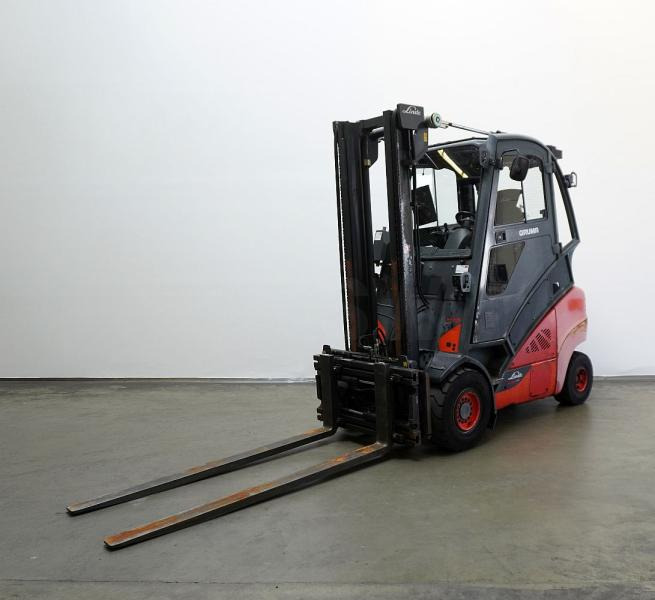 Linde H 35 T EVO 393-02 - LPG forklift: picture 1 Linde H 35 T EVO 393-02 - LPG forklift: picture 1