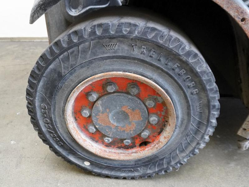 Linde H 40 T EVO 394-02 - LPG forklift: picture 5 Linde H 40 T EVO 394-02 - LPG forklift: picture 5
