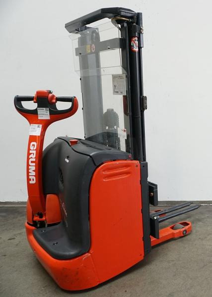 Linde L 10 379 - Stacker: picture 1 Linde L 10 379 - Stacker: picture 1
