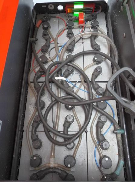 Linde V 10-01 5212 - Order picker: picture 5 Linde V 10-01 5212 - Order picker: picture 5