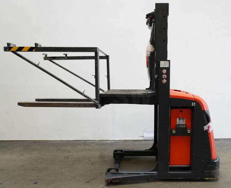 Linde V 10 5212 - Order picker: picture 4 Linde V 10 5212 - Order picker: picture 4