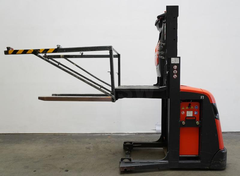 Linde V 10 5212 - Order picker: picture 4 Linde V 10 5212 - Order picker: picture 4