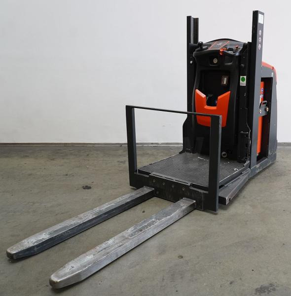 Linde V 10 5212 - Order picker: picture 2 Linde V 10 5212 - Order picker: picture 2