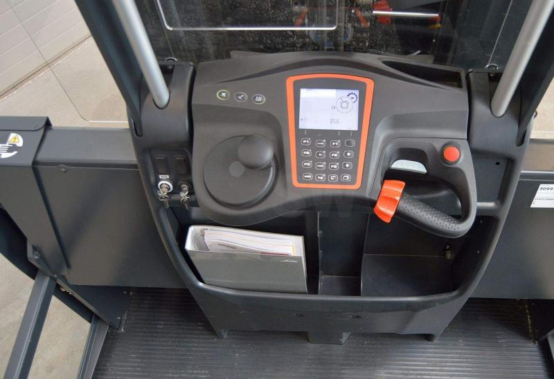 Linde V 48 5213 - Order picker: picture 5 Linde V 48 5213 - Order picker: picture 5