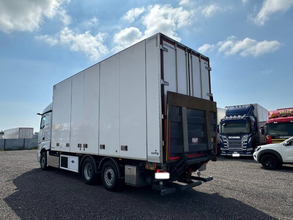 Mercedes-Benz Actros 2553 serie 7795 - Refrigerator truck: picture 5 Mercedes-Benz Actros 2553 serie 7795 - Refrigerator truck: picture 5