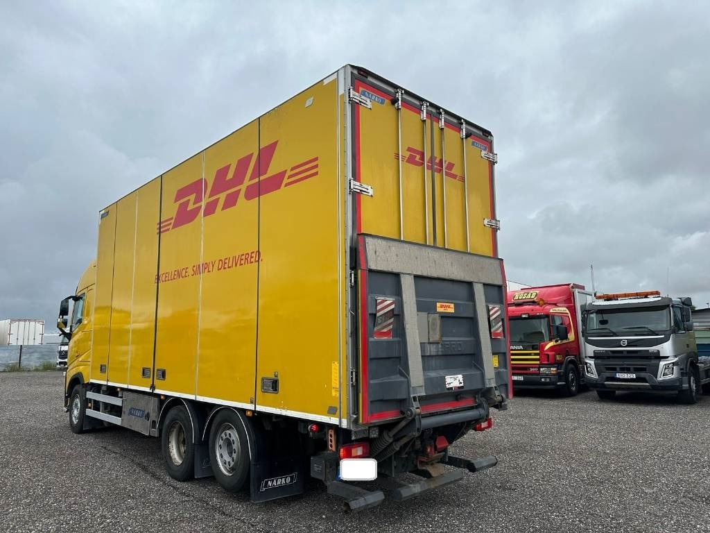 Volvo FH 6*2 500 serie 0696 - Box truck: picture 2 Volvo FH 6*2 500 serie 0696 - Box truck: picture 2