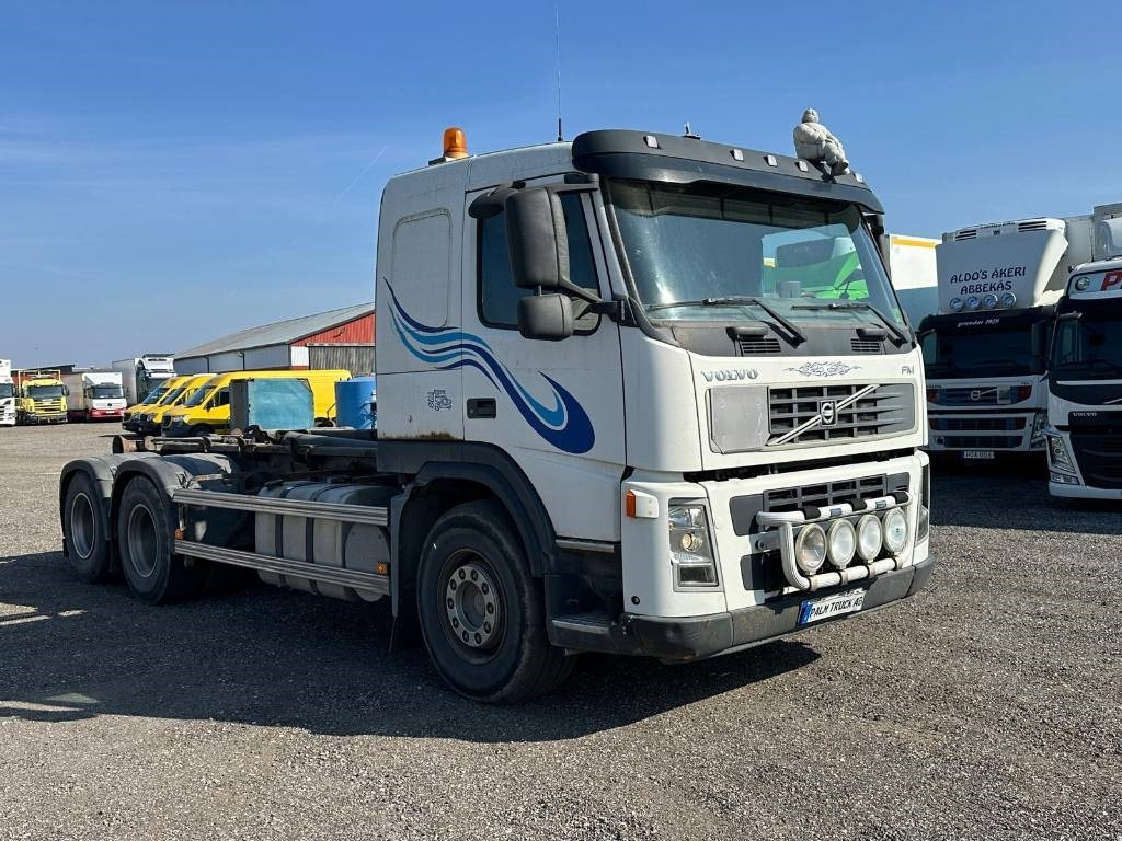 Volvo FM 440 6*2 25712 - Hook lift truck: picture 2 Volvo FM 440 6*2 25712 - Hook lift truck: picture 2