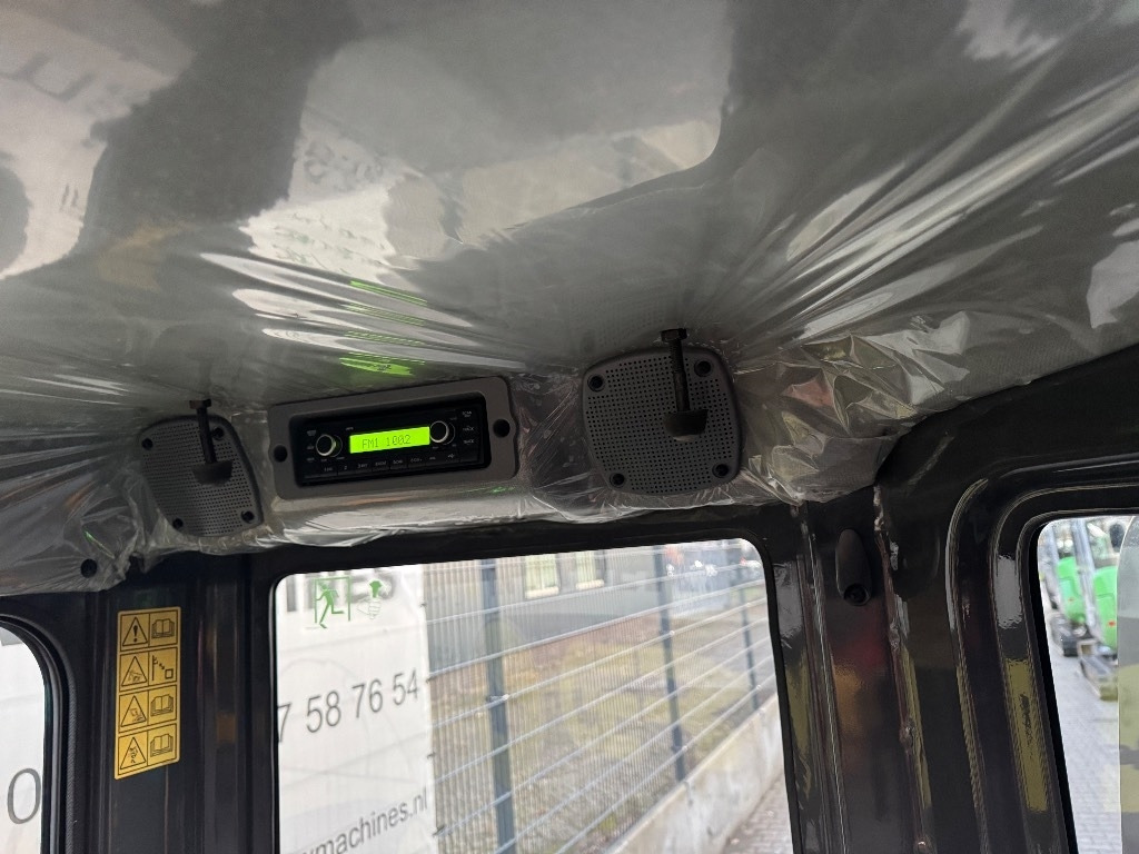 Mini excavator Case CX 26 C: picture 9