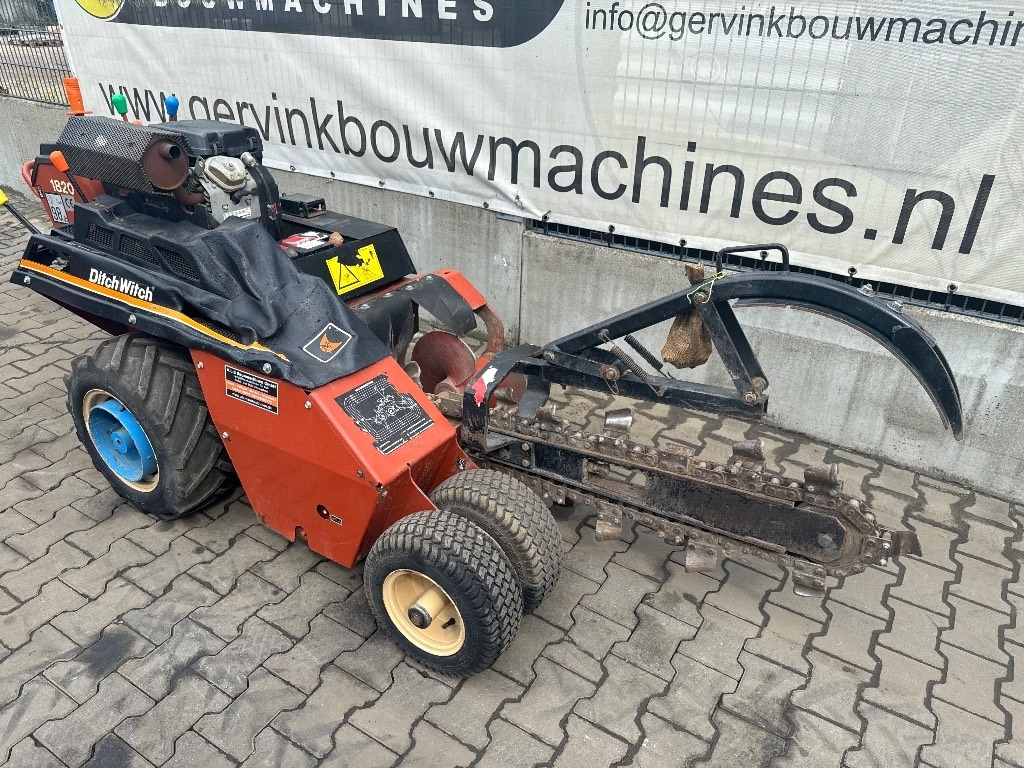 Ditch Witch 1820 - Trencher: picture 2 Ditch Witch 1820 - Trencher: picture 2