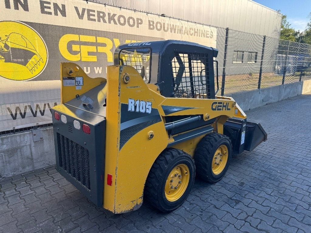 Gehl R105 - Skid steer loader: picture 3 Gehl R105 - Skid steer loader: picture 3
