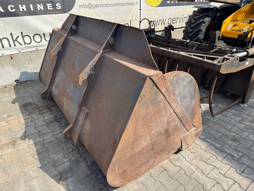 JCB 541-70 - Telescopic handler: picture 3 JCB 541-70 - Telescopic handler: picture 3