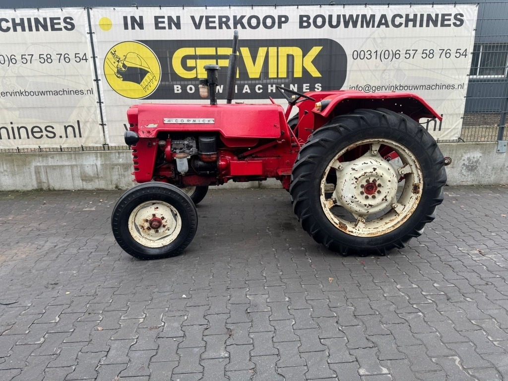 McCormick Oltimer - Farm tractor: picture 2 McCormick Oltimer - Farm tractor: picture 2