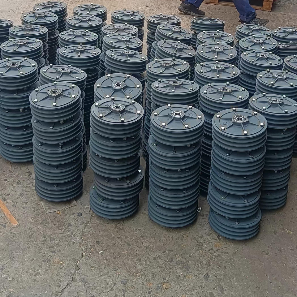 Qingdao Promising 220mm 3 Rib Pulley Clutch Assembly for FLAND FL45 Wheel Loader - Clutch and parts for Wheel loader: picture 1 Qingdao Promising 220mm 3 Rib Pulley Clutch Assembly for FLAND FL45 Wheel Loader - Clutch and parts for Wheel loader: picture 1