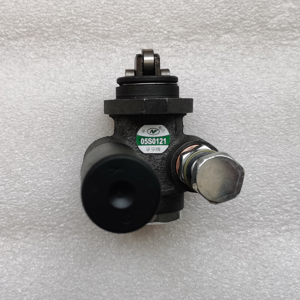 Qingdao Promising Fuel Feed Pump for Wheel Loader Spare Parts - Fuel pump for Wheel loader: picture 3 Qingdao Promising Fuel Feed Pump for Wheel Loader Spare Parts - Fuel pump for Wheel loader: picture 3