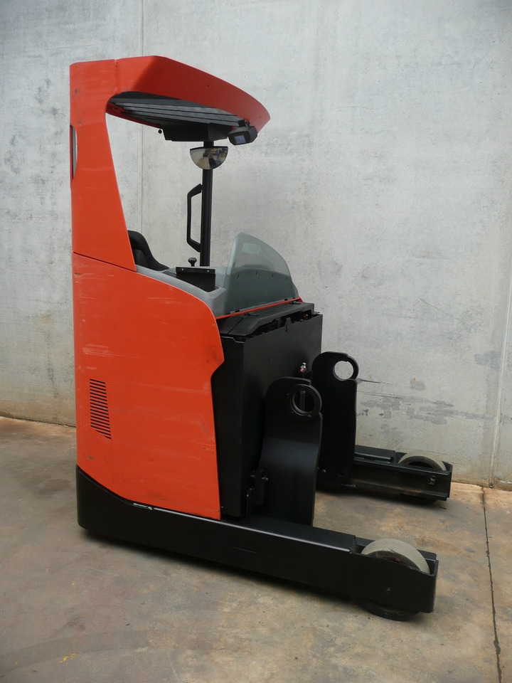 Reach truck BT RRE 160 H: picture 1