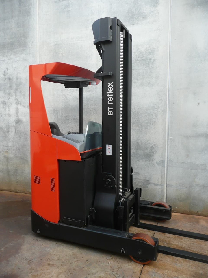 BT RRE 160 - Reach truck: picture 1 BT RRE 160 - Reach truck: picture 1