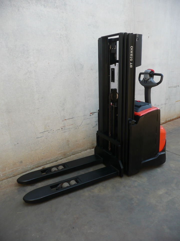 BT SWE 120 - Stacker: picture 2 BT SWE 120 - Stacker: picture 2