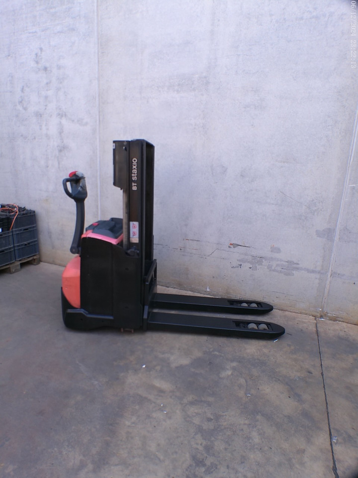 BT SWE 200 D - Stacker: picture 4 BT SWE 200 D - Stacker: picture 4