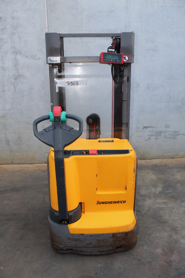 Jungheinrich EJC 214 430 DZ - Stacker: picture 5 Jungheinrich EJC 214 430 DZ - Stacker: picture 5