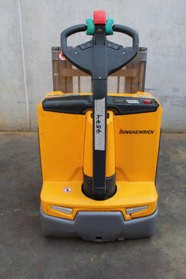 Jungheinrich EJD 222 205 DT - Stacker: picture 5 Jungheinrich EJD 222 205 DT - Stacker: picture 5