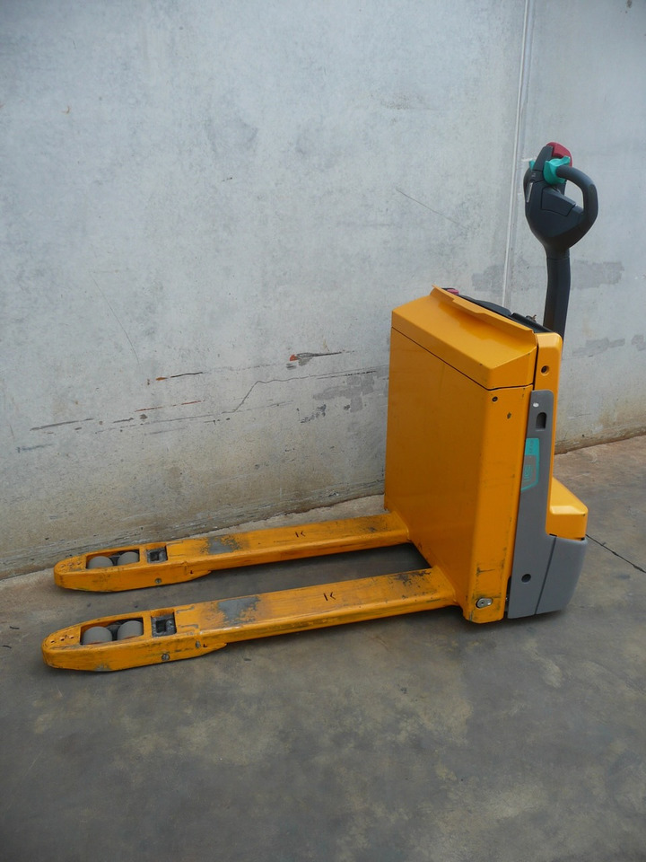 Jungheinrich EJE 116i LI-ION - Pallet truck: picture 2 Jungheinrich EJE 116i LI-ION - Pallet truck: picture 2